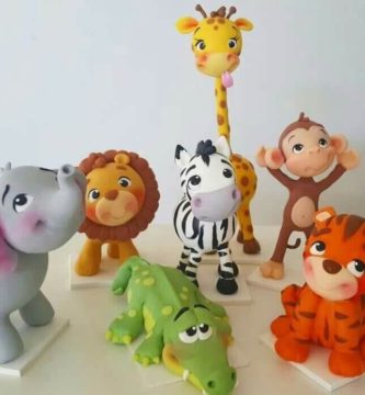 animales salvajes en plastilina