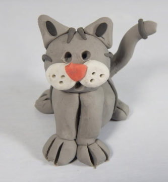 gato hecho en plastilina